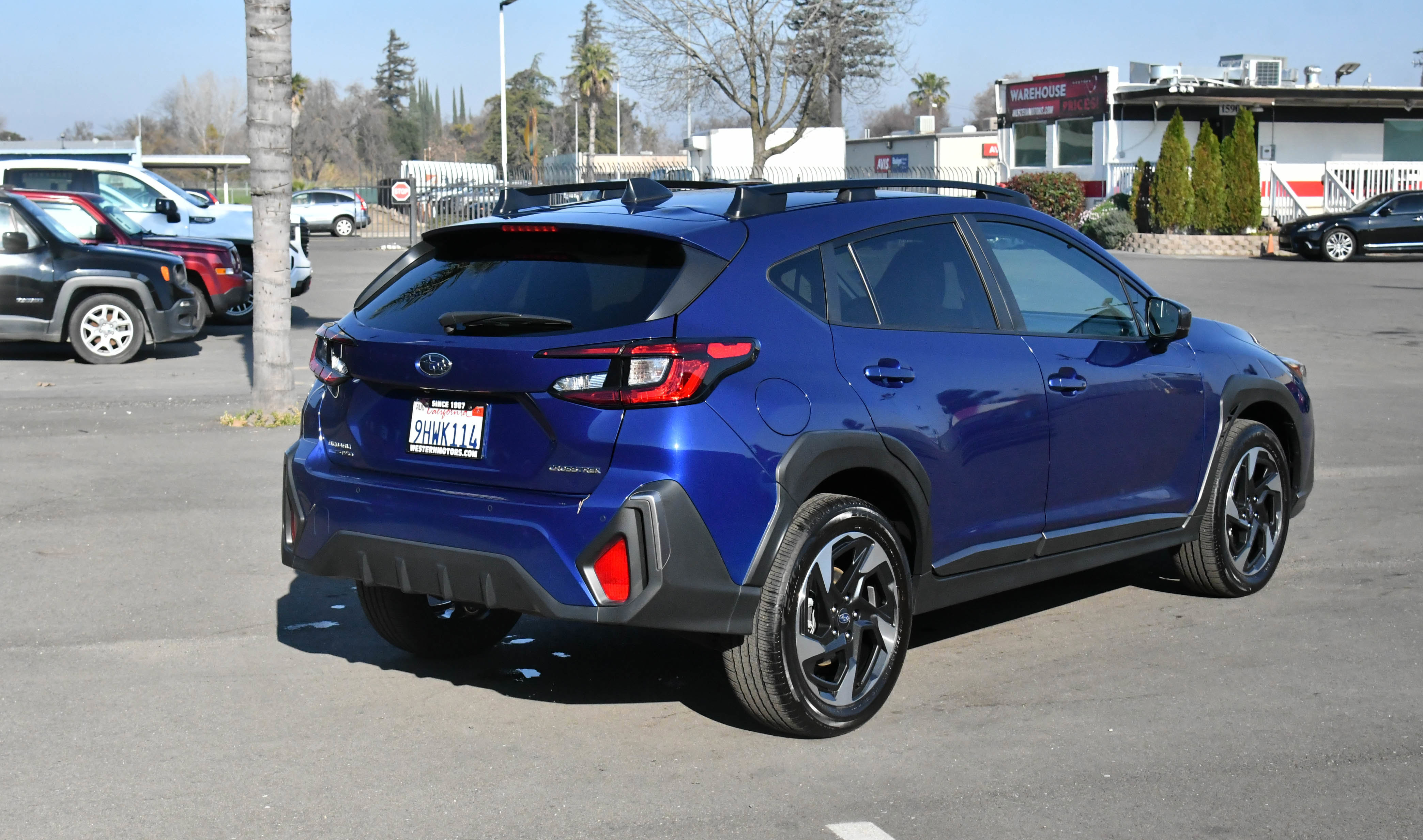 Used 2024 Subaru Crosstrek 2.5i Limited w/ Crosstrek Mirror Package AWD/4WD image 8