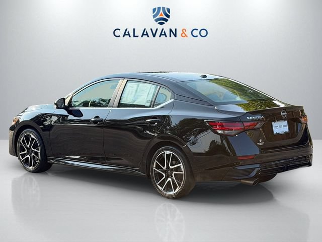 Used 2025 Nissan Sentra SR w/ SR Premium Package FWD image 5