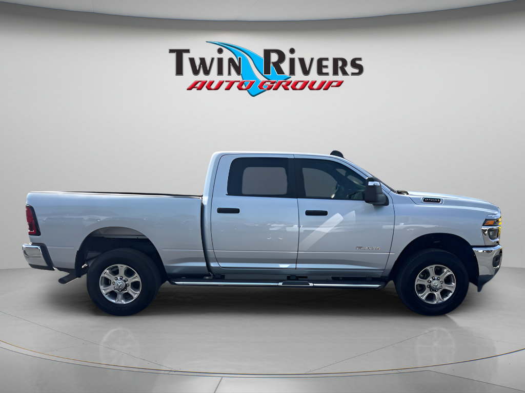 Used 2026 RAM 2500 Big Horn AWD/4WD image 5