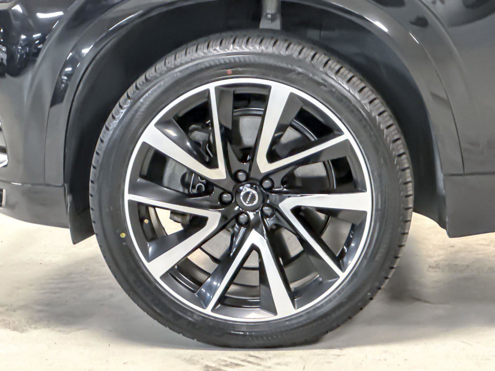 Used 2022 Volvo XC90 T8 Inscription Expression w/ Advanced Package image 26