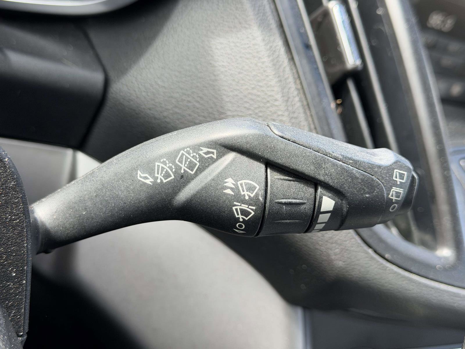 Used 2014 Ford C-MAX SE w/ Equipment Group 202A image 21