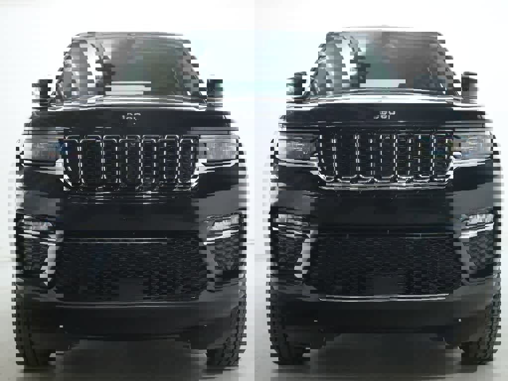 Used 2023 Jeep Grand Cherokee Limited w/ Luxury Tech Group II image 6