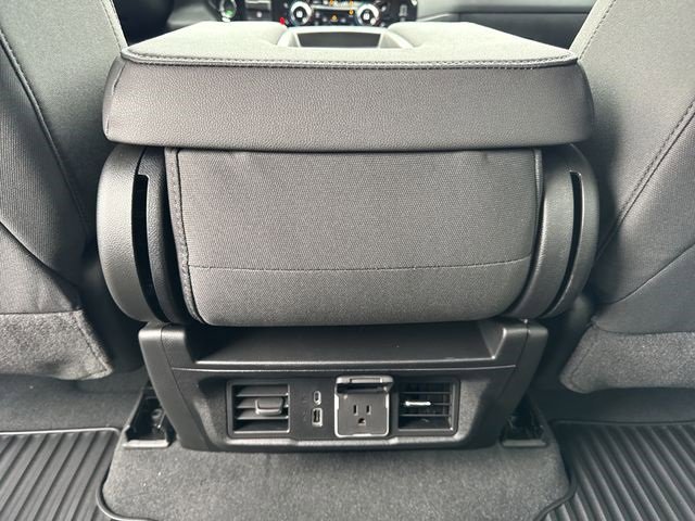 New 2026 GMC Sierra 1500 Elevation image 21