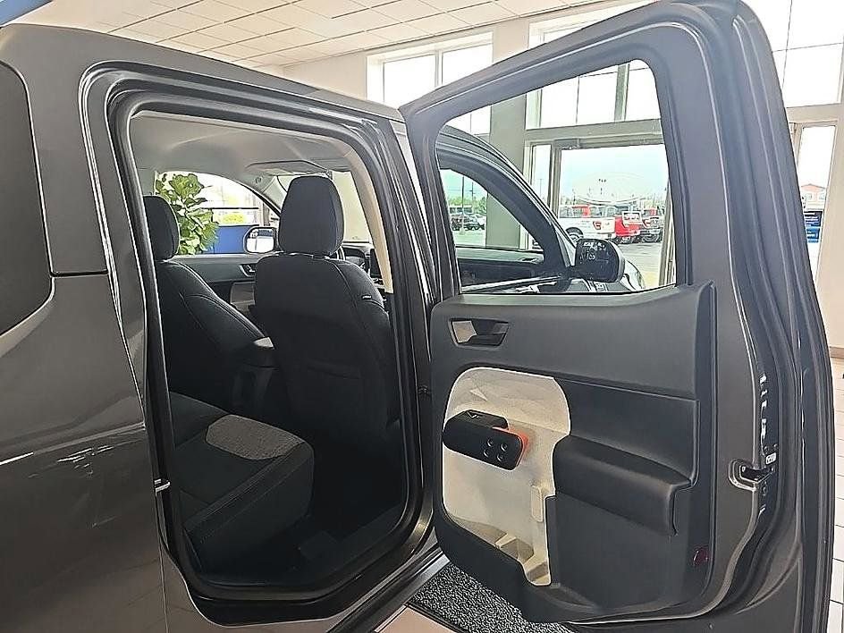 Used 2024 Ford Maverick XLT w/ Equipment Group 300A Standard AWD/4WD image 31
