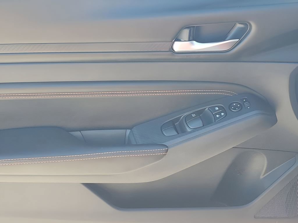 Used 2019 Nissan Altima 2.0 SR image 42