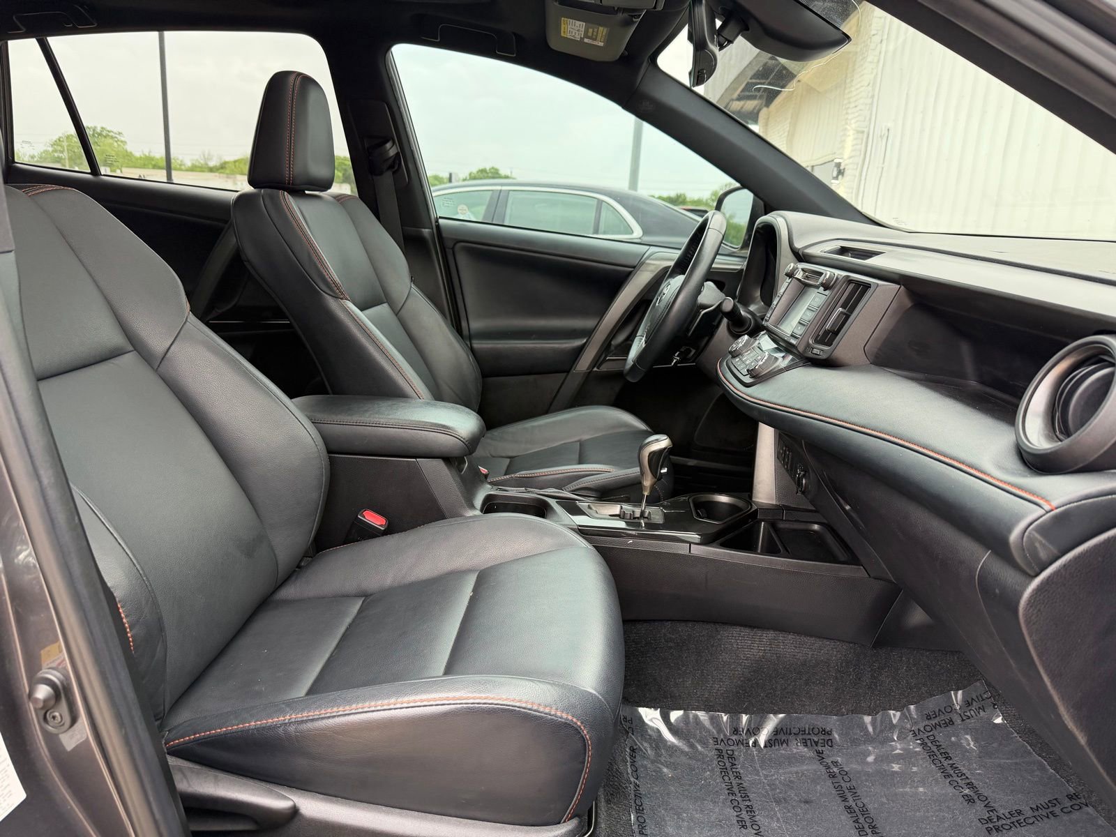 Used 2018 Toyota RAV4 SE w/ Power Extra Value Package image 24