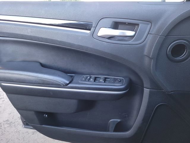 Used 2019 Chrysler 300 S image 15