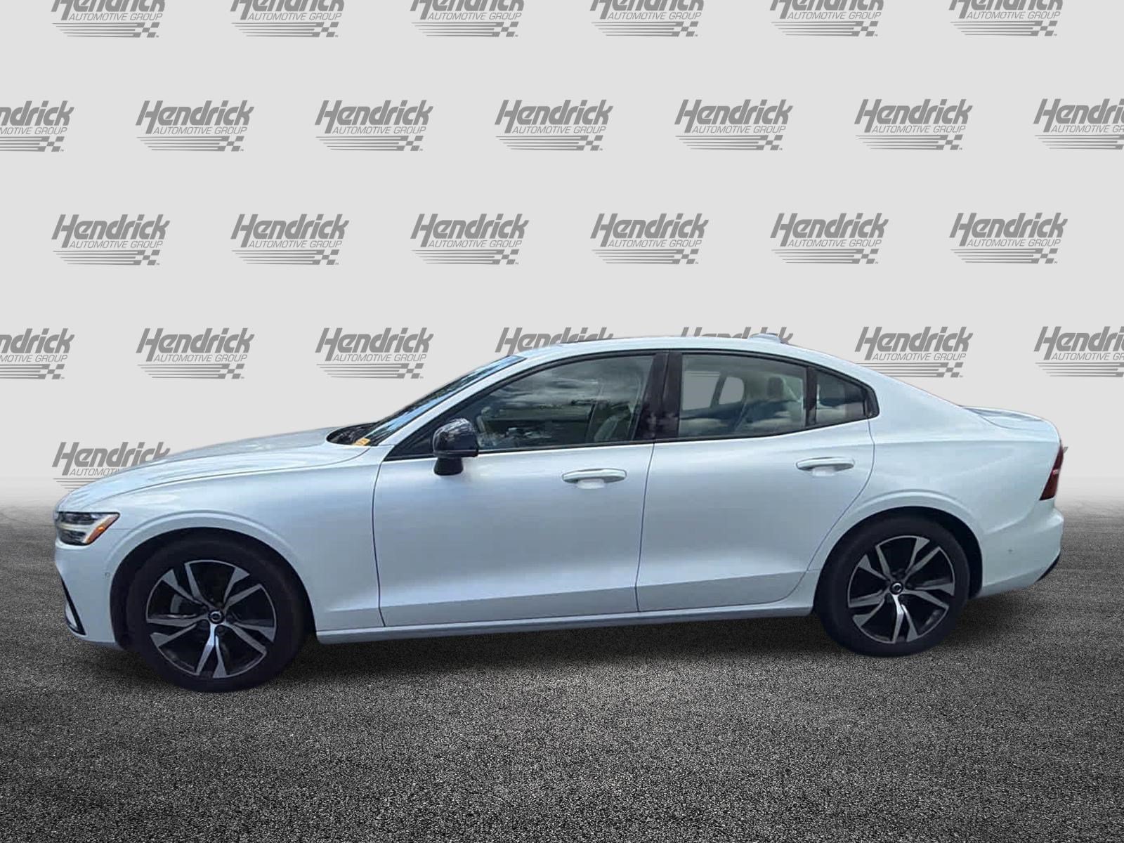 Certified 2024 Volvo S60 B5 Plus FWD image 9