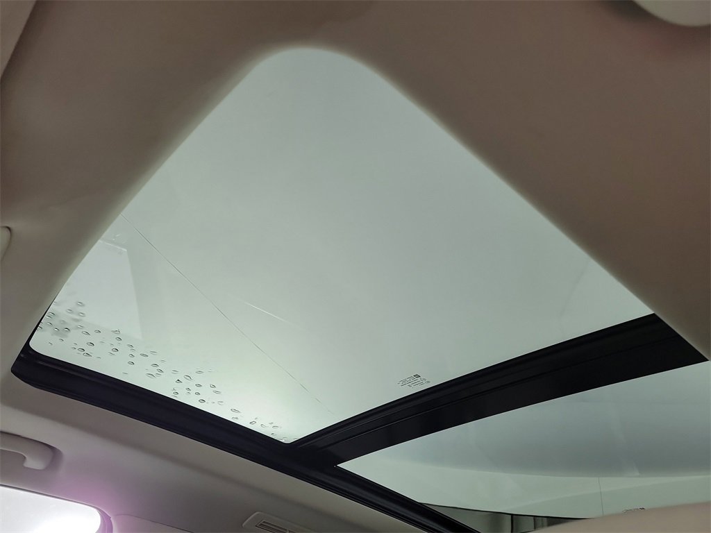 Certified 2023 Cadillac XT6 Premium Luxury image 18