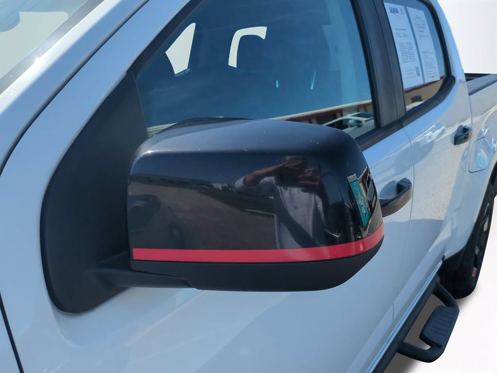Used 2022 Chevrolet Colorado LT w/ Redline Special Edition RWD image 12