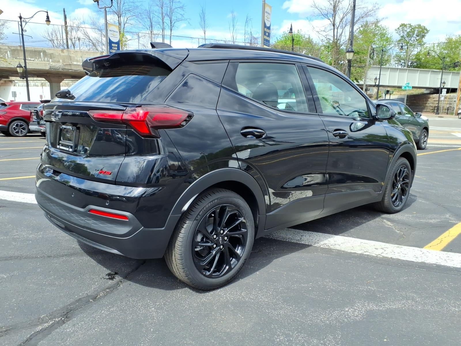 New 2027 Chevrolet Bolt RS w/ Technology Package FWD image 3