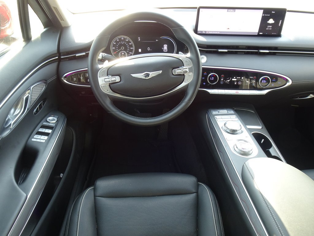 Used 2023 Genesis GV70 2.5T w/ Advanced Package AWD/4WD image 16