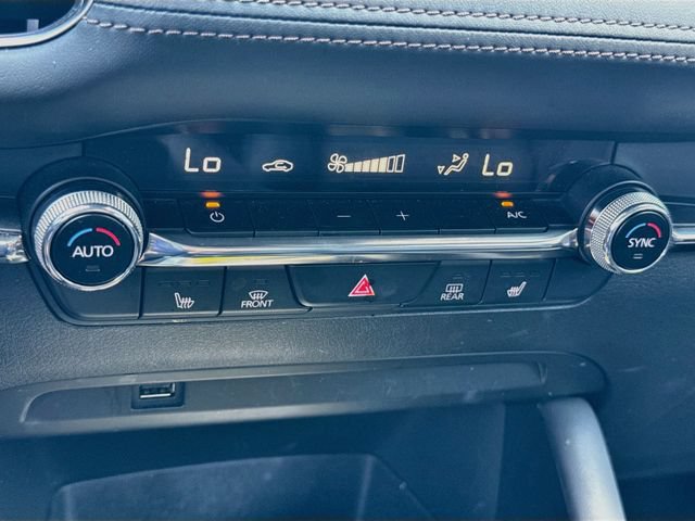 Used 2019 MAZDA MAZDA3 AWD Sedan w/ Premium Package image 21