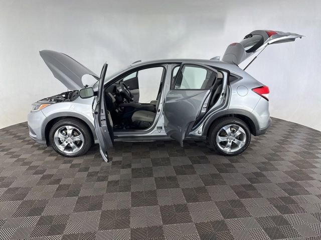 Used 2019 Honda HR-V LX image 9