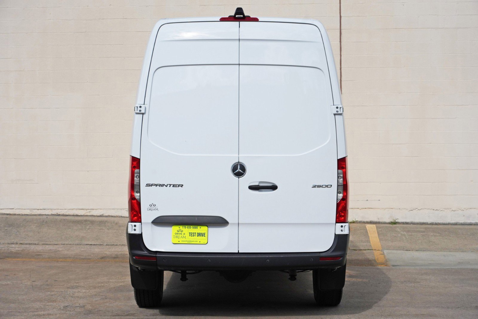 Used 2023 Mercedes-Benz Sprinter 2500 image 46