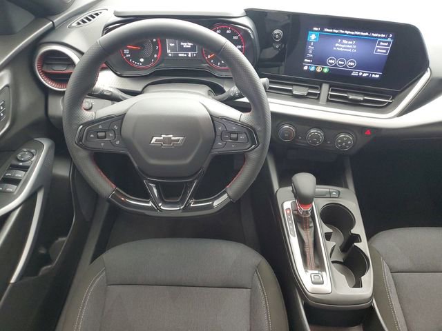 Used 2024 Chevrolet Trax RS FWD image 17