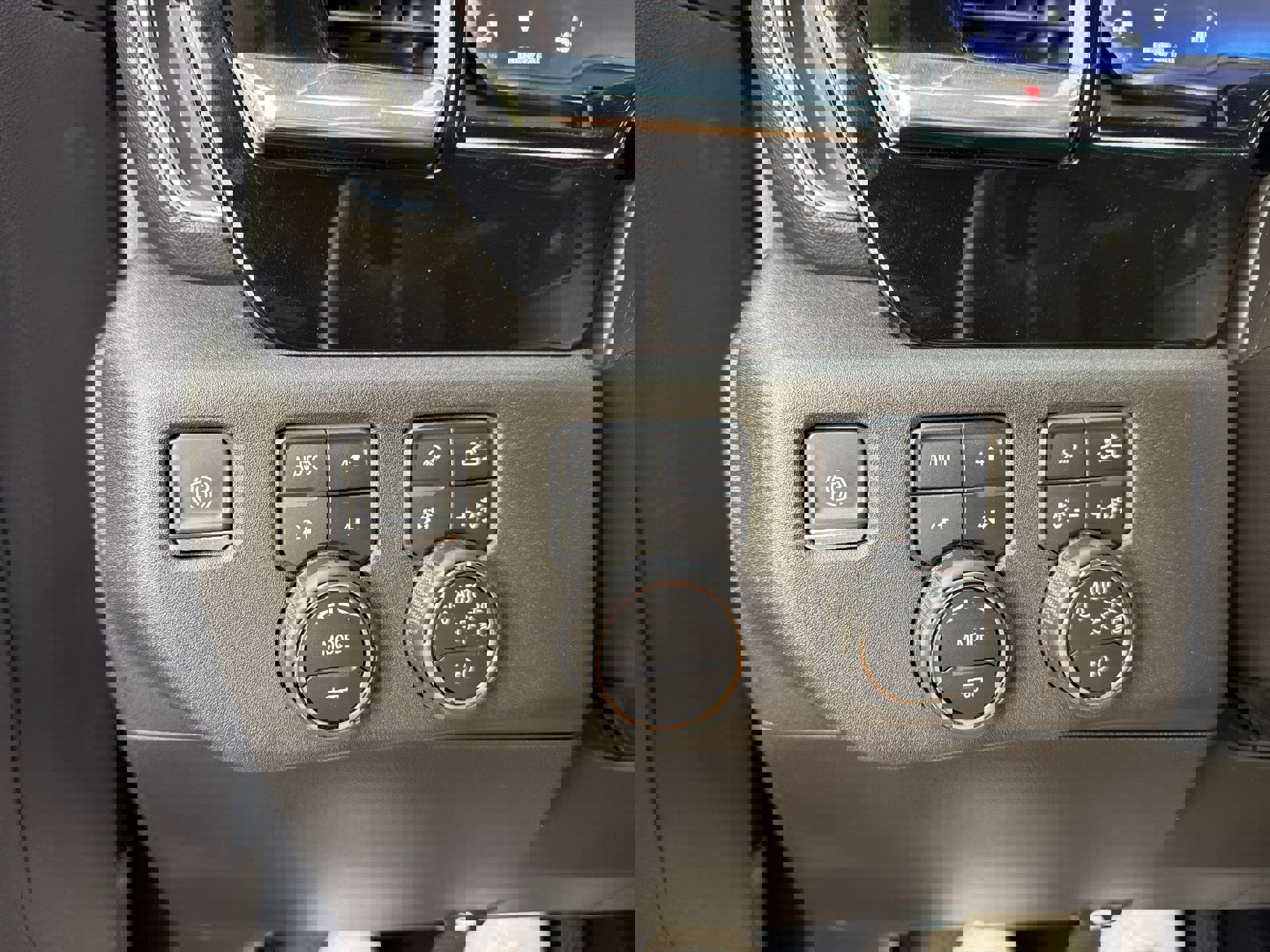 Certified 2022 Chevrolet Silverado 1500 High Country w/ High Country Premium Package image 24