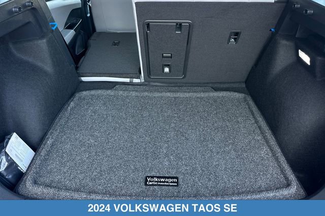 Used 2024 Volkswagen Taos SE w/ Panoramic Sunroof Package AWD/4WD image 17