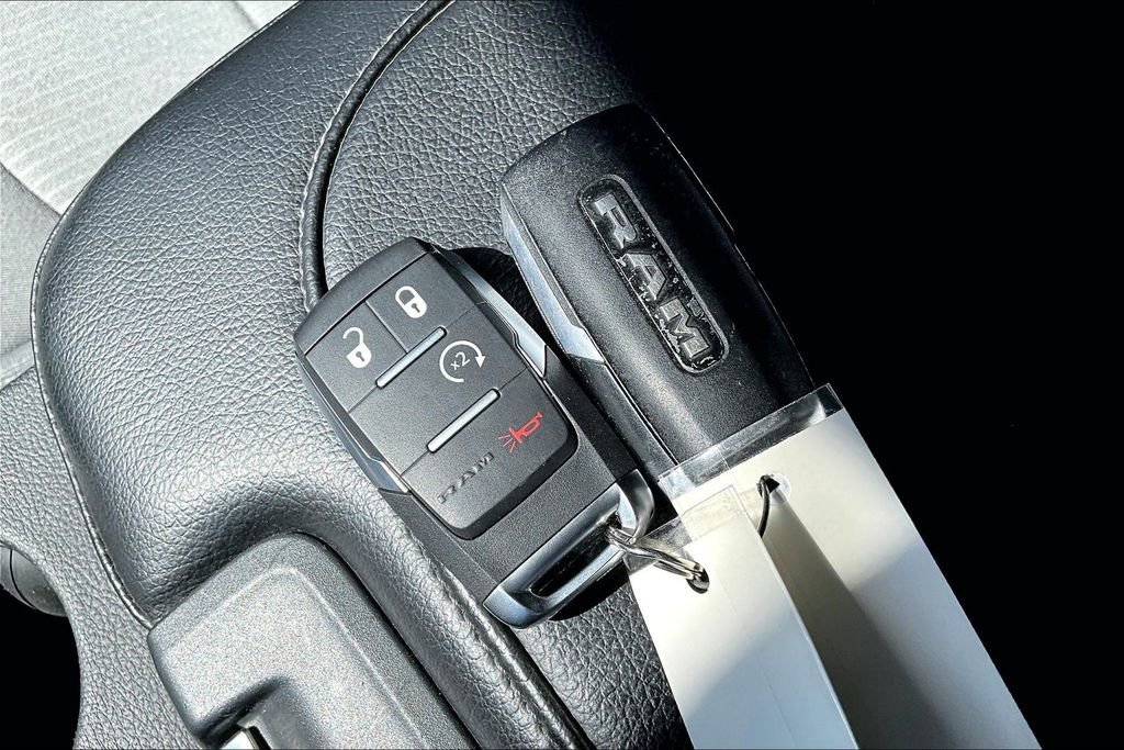 Certified 2023 RAM 3500 Big Horn w/ Safety Group AWD/4WD image 27