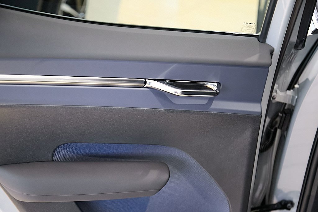 New 2026 Volvo EX30 Cross Country Ultra image 13