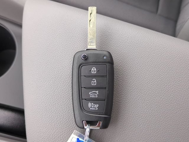 New 2026 Hyundai Elantra SE FWD image 25