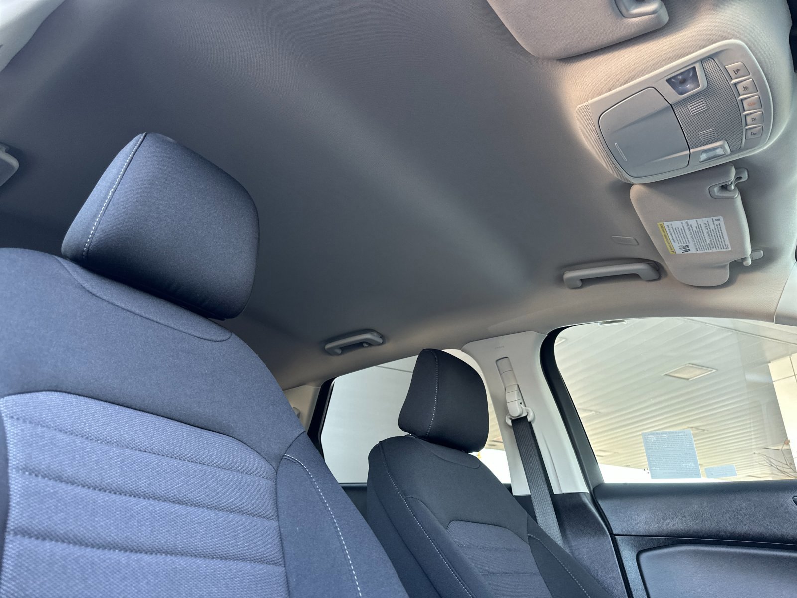 Certified 2024 Ford Edge SE w/ Black Appearance Package image 17