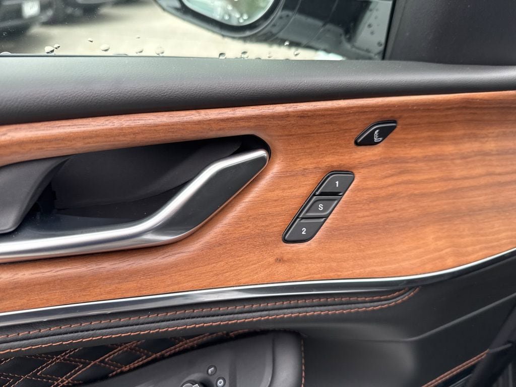 New 2026 Jeep Grand Cherokee L Summit AWD/4WD image 23