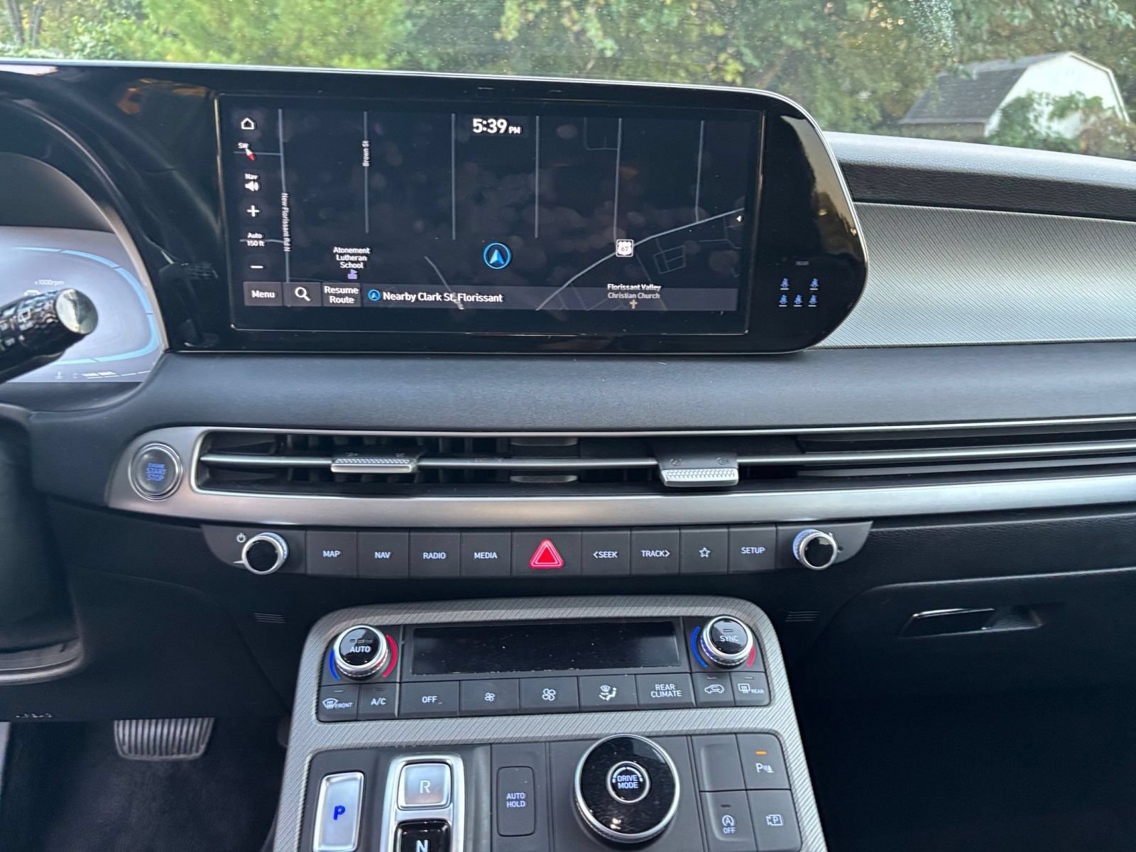 Used 2025 Hyundai Palisade SEL FWD image 16
