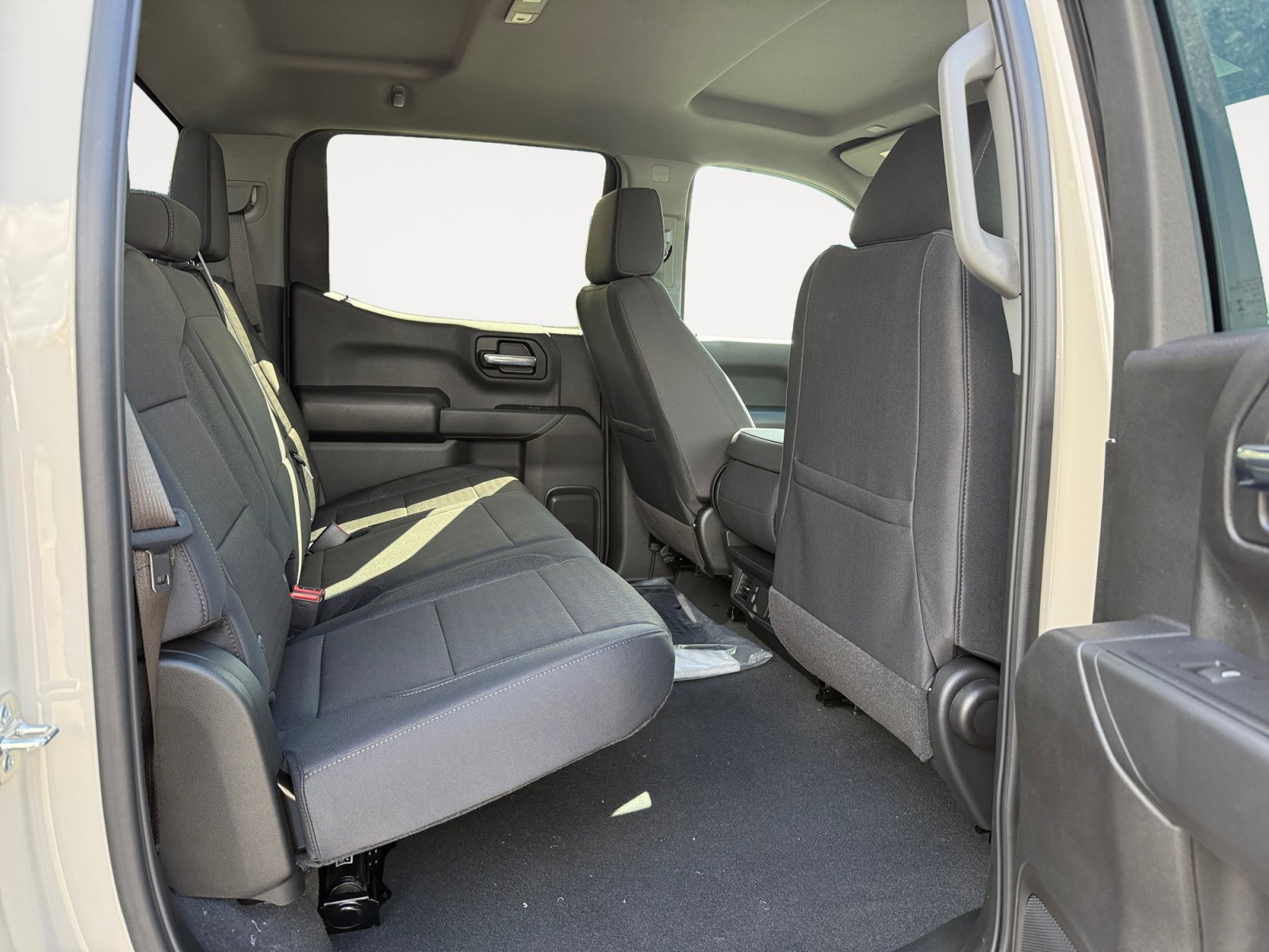 New 2026 Chevrolet Silverado 1500 Custom Trail Boss w/ Dark Appearance Package image 18