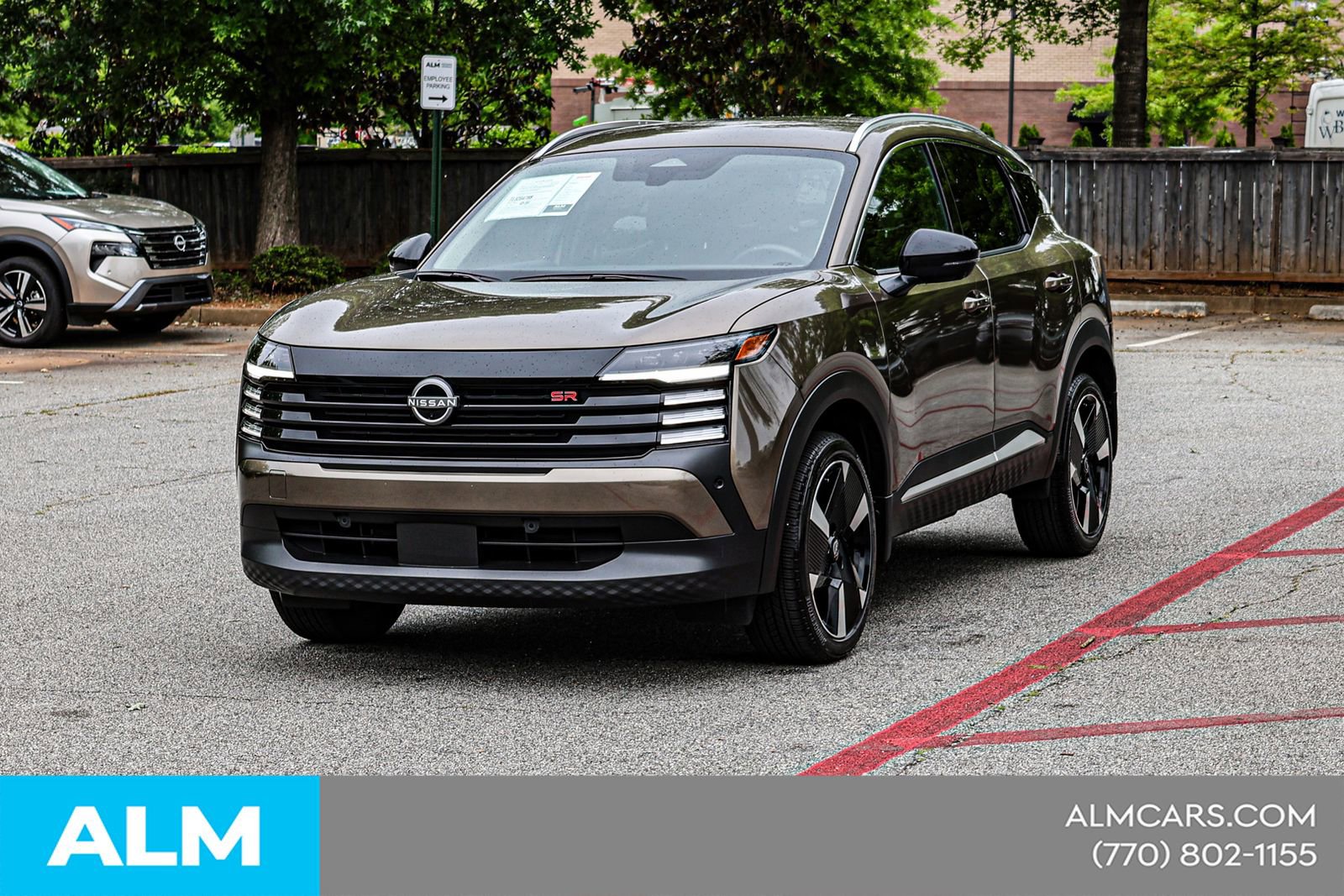 Used 2026 Nissan Kicks SR FWD image 4