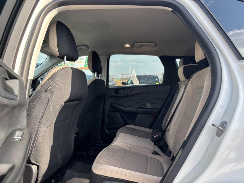 Used 2022 Ford Escape SE w/ SE Sport Appearance Package AWD/4WD image 12