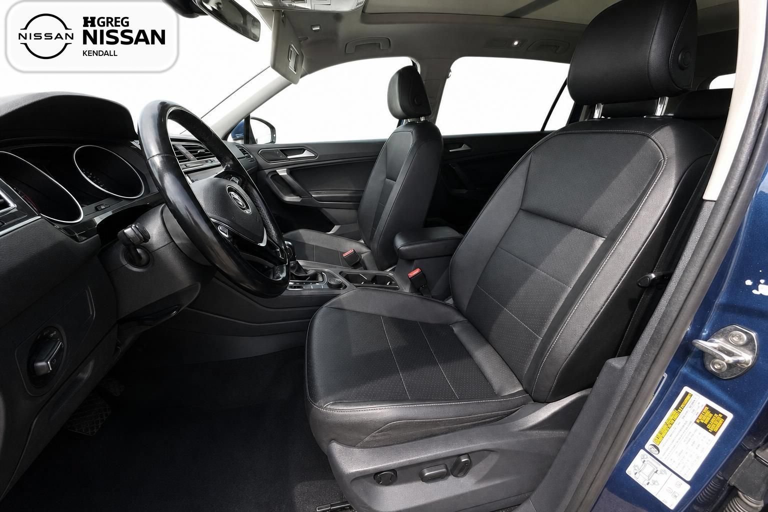 Used 2019 Volkswagen Tiguan SE w/ Panoramic Sunroof Package AWD/4WD image 7
