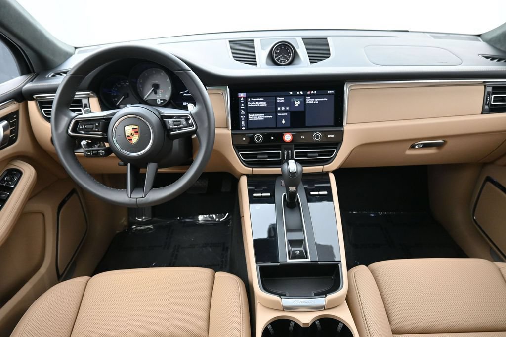 Certified 2026 Porsche Macan S AWD/4WD image 6
