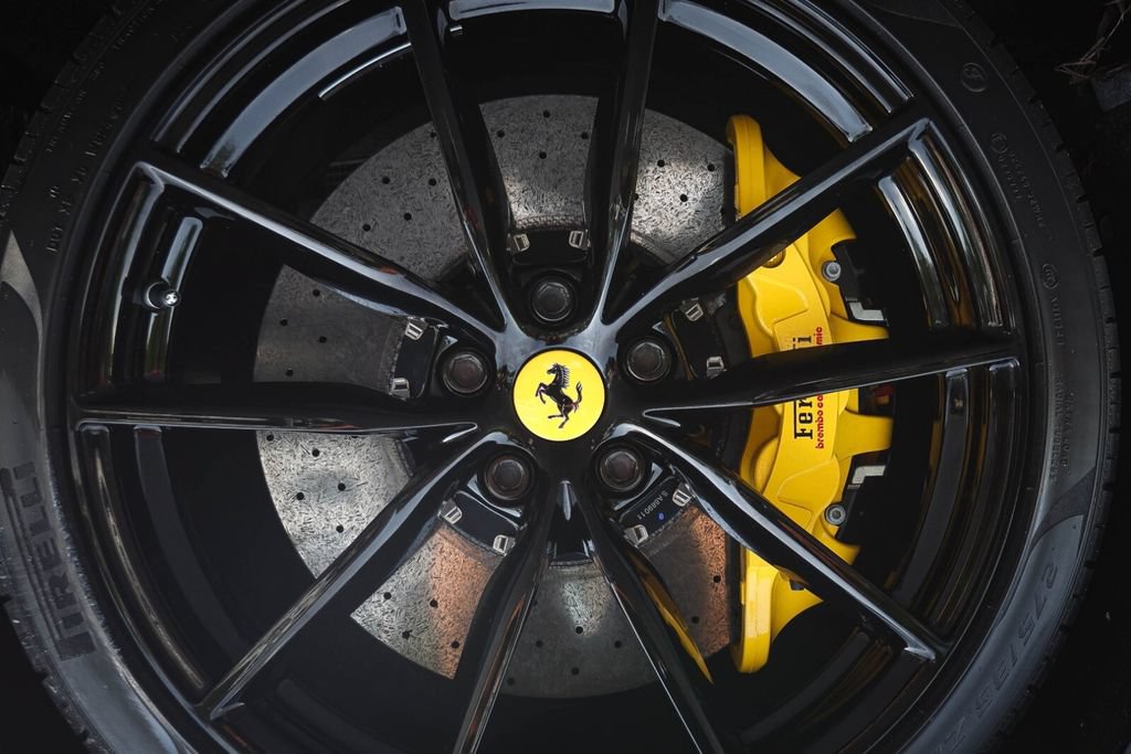 Certified 2022 Ferrari 812 GTS RWD image 17