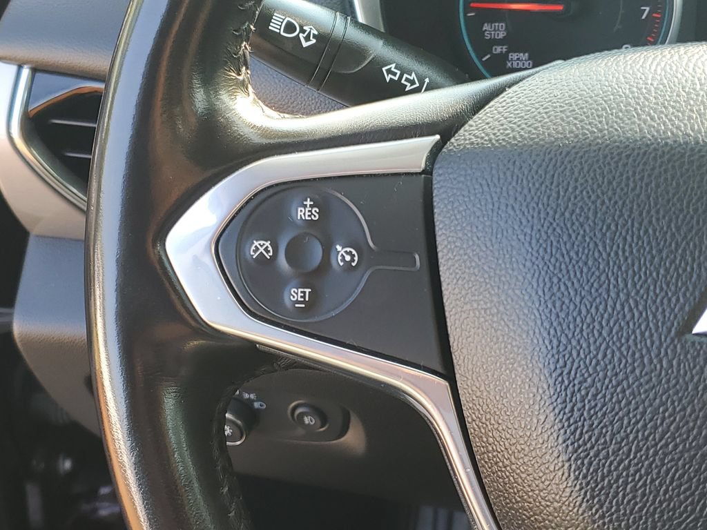 Used 2020 Chevrolet Traverse LT FWD image 12