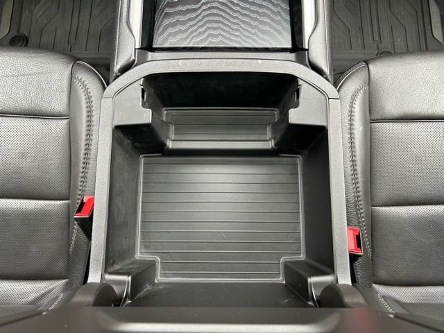 Used 2023 GMC Yukon XL Denali AWD/4WD image 25