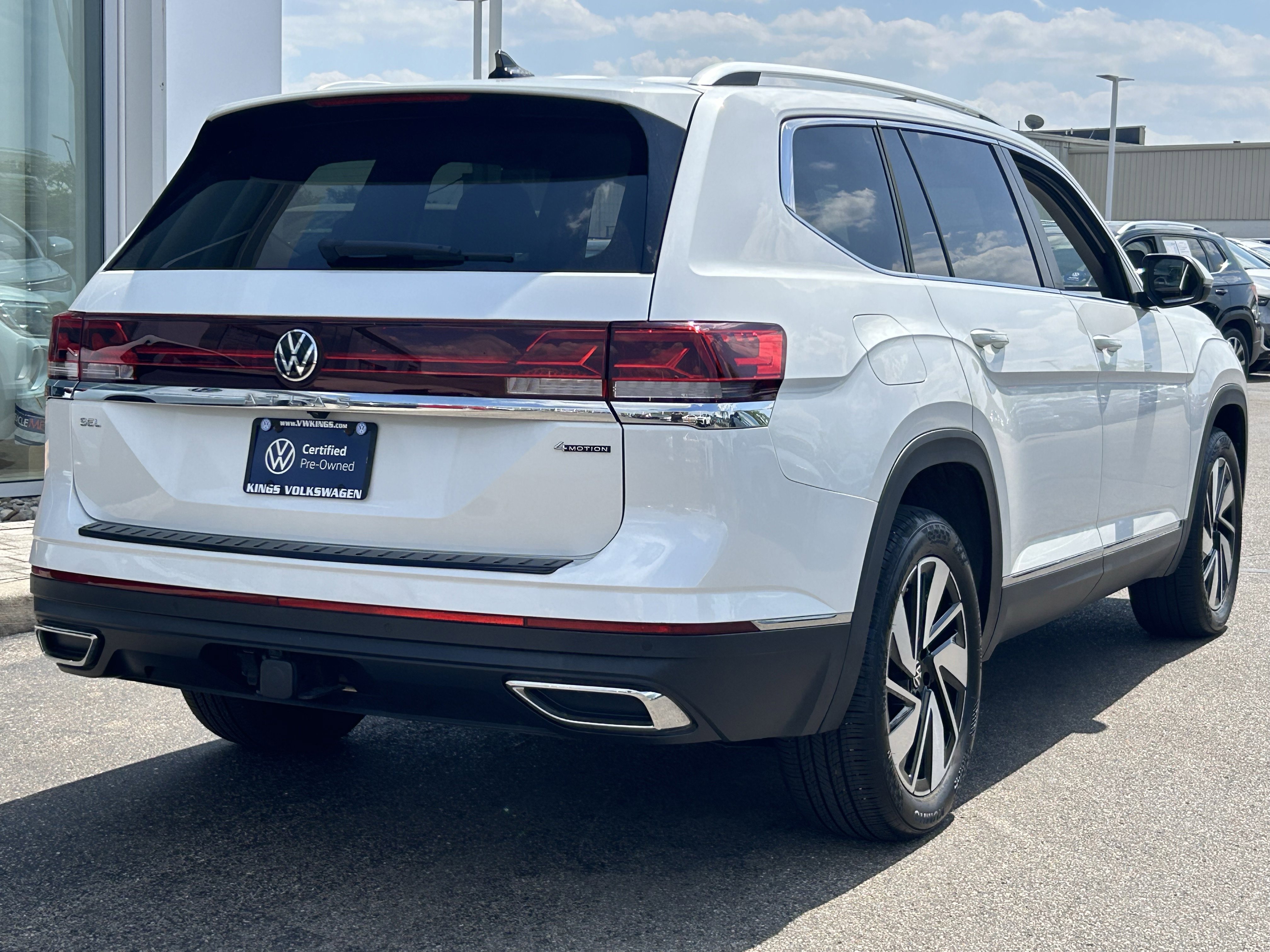 Used 2024 Volkswagen Atlas SEL AWD/4WD image 7