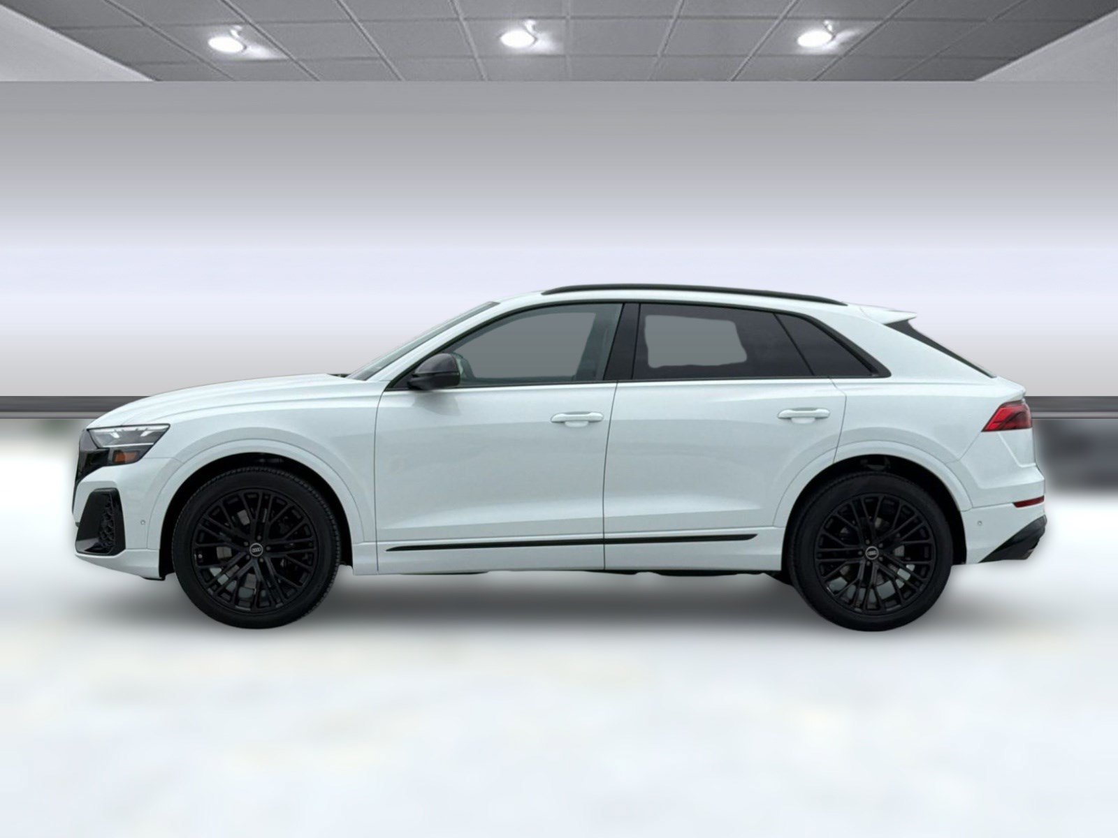 New 2026 Audi SQ8 Premium Plus AWD/4WD image 2