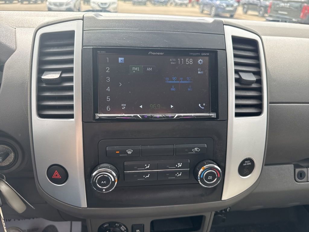 Used 2019 Nissan Frontier SV AWD/4WD image 18