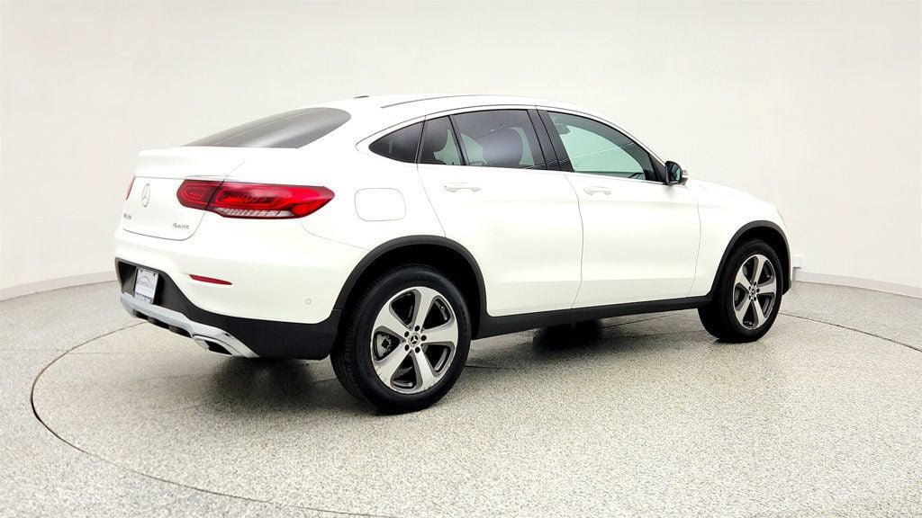 Used 2023 Mercedes-Benz GLC 300 4MATIC Coupe image 5