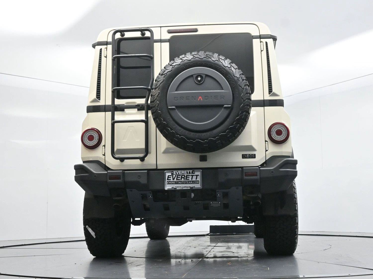 Used 2024 INEOS Grenadier Station Wagon AWD/4WD image 53