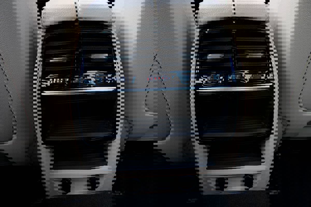 Used 2017 BMW 530i RWD image 36