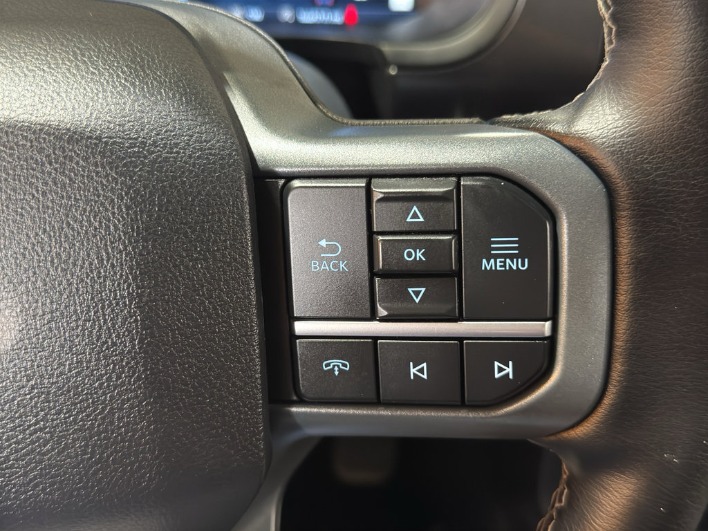 Used 2025 Ford F150 Lariat AWD/4WD image 41
