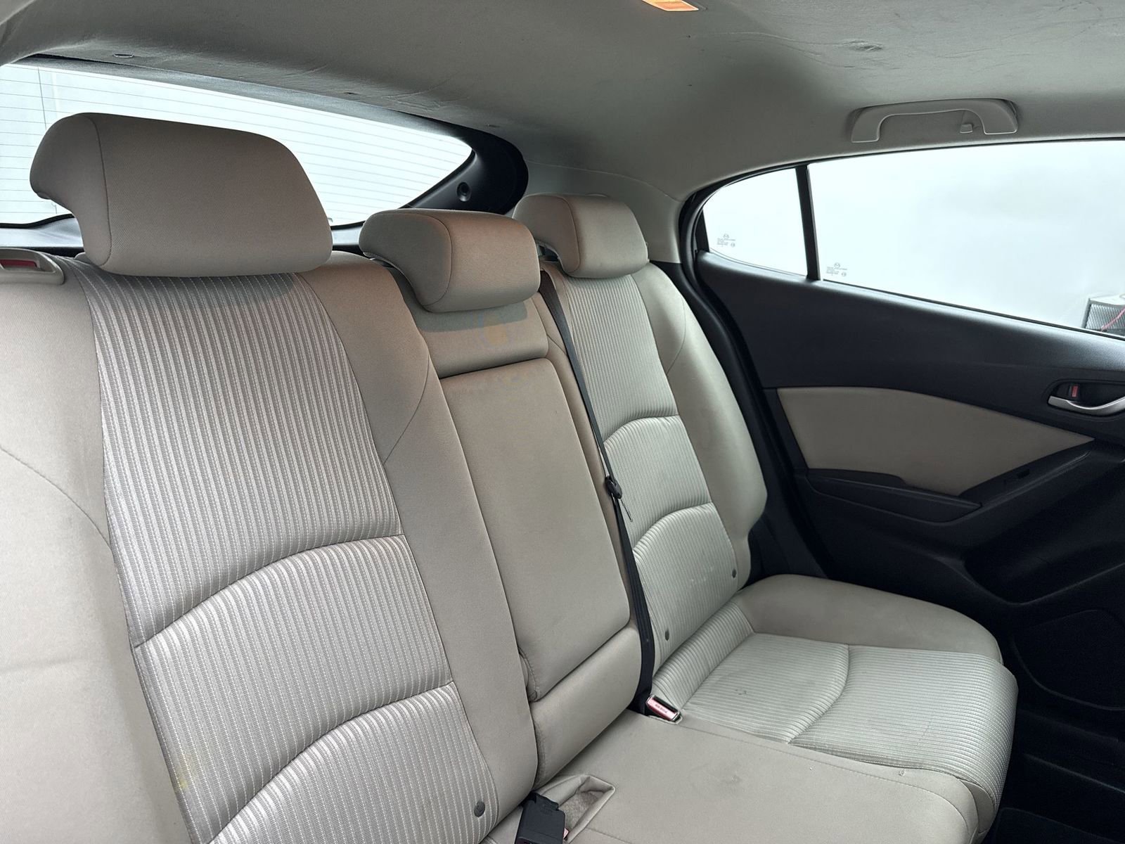 Used 2015 MAZDA MAZDA3 i Touring w/ Technology Package image 33