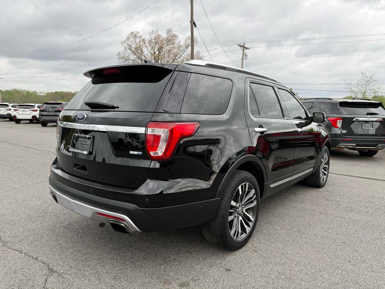 Used 2016 Ford Explorer Platinum AWD/4WD image 6