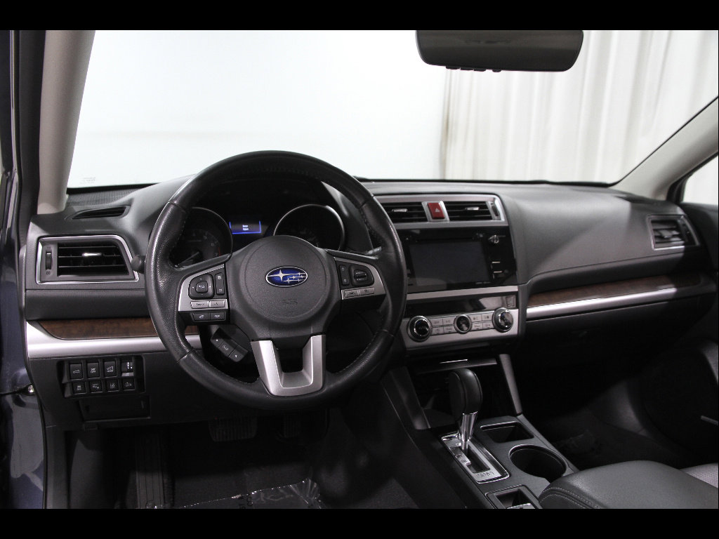 Used 2017 Subaru Outback 3.6R Limited AWD/4WD image 6