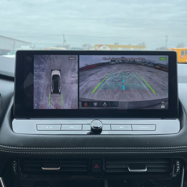 Used 2026 Nissan Rogue SL image 5