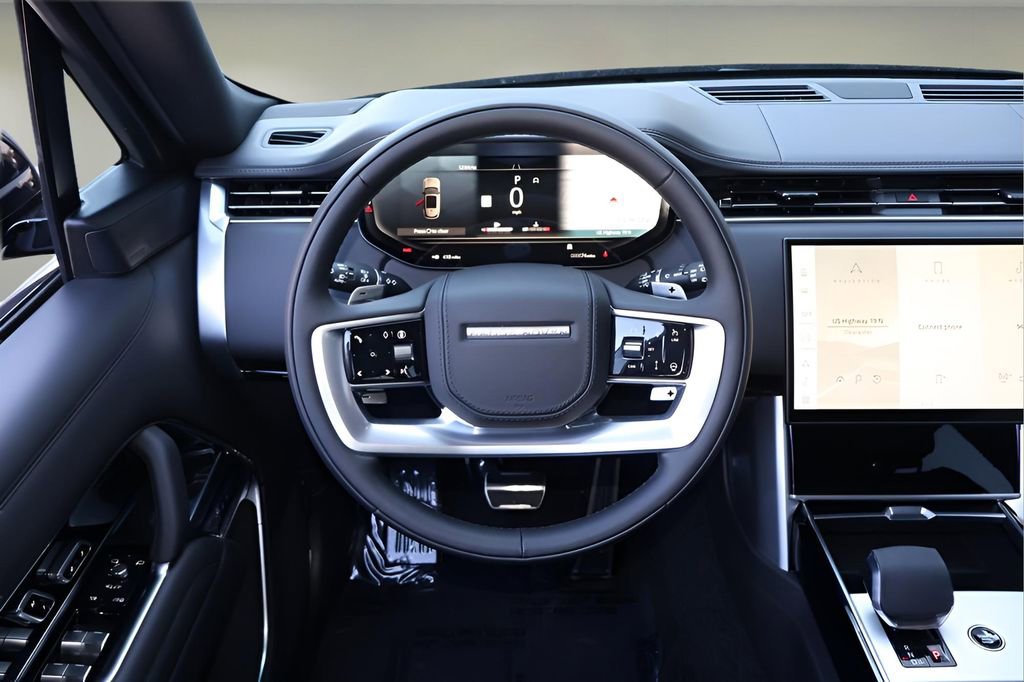 New 2026 Land Rover Range Rover Long Wheelbase SE image 15