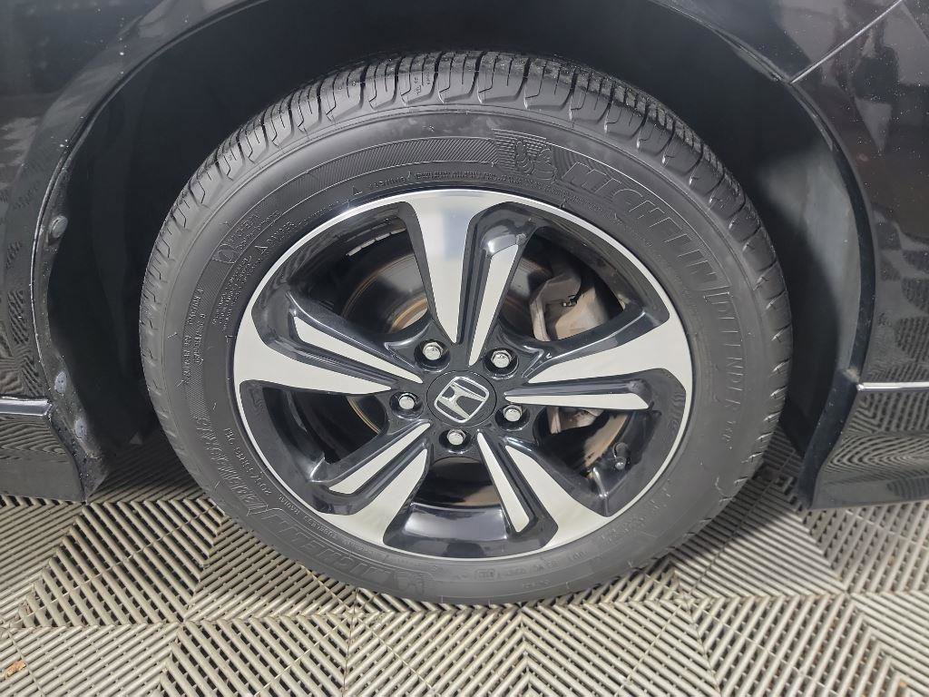 Used 2015 Honda Civic EX image 3