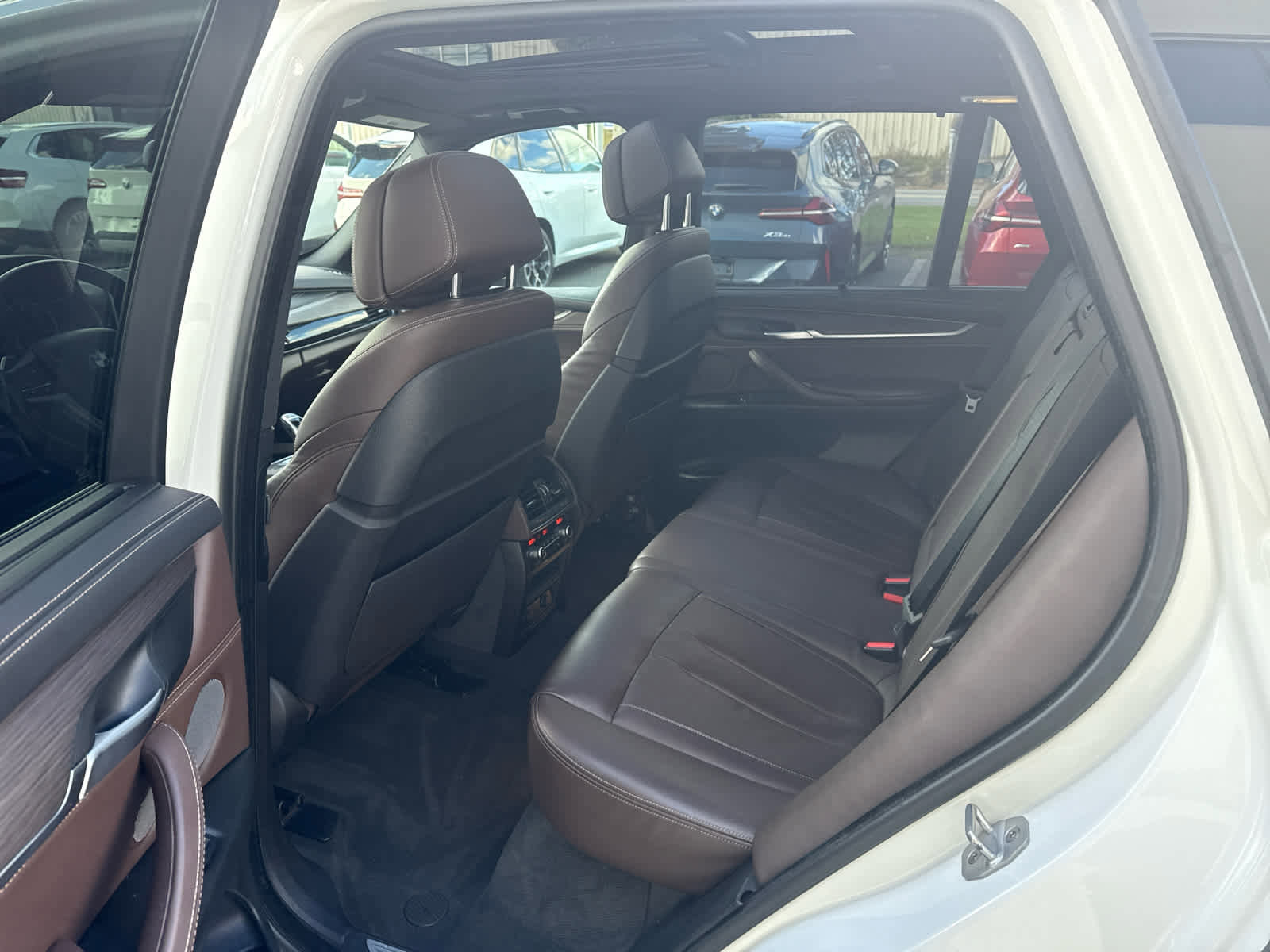 Used 2018 BMW X5 xDrive50i image 14